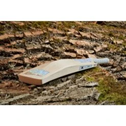 2024 Gunn And Moore Kryos DXM 808 Cricket Bat -Cricket Clothing Shop wy 23 kryos profile rt medium 1 1